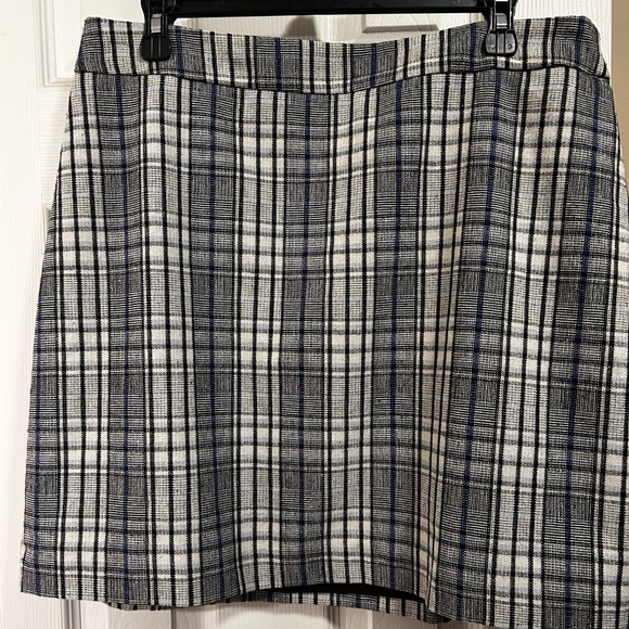 Nine West Dresses & Skirts - Nine West Black and White Plaid A-Line Skirt